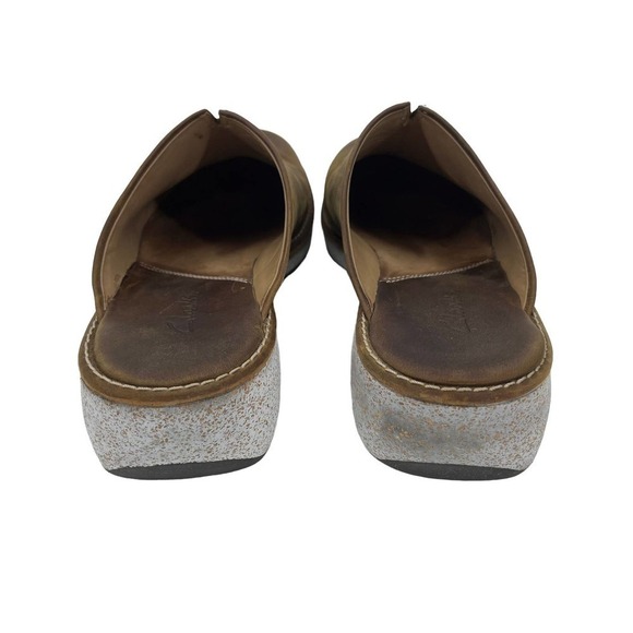 Clarks Shoes Mitchell Clogs Brown Leather 7 M - Picture 6 of 10